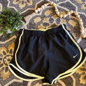 ⭐️2/$20⭐️Nike DriFit Short, Medium